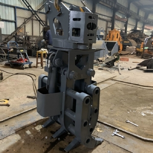 挖機旋轉(zhuǎn)抓鋼機